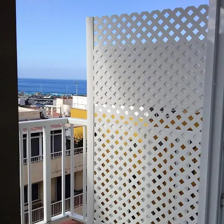 Modern With Sea View In 50 M² Chic Retreat * 阿罗纳